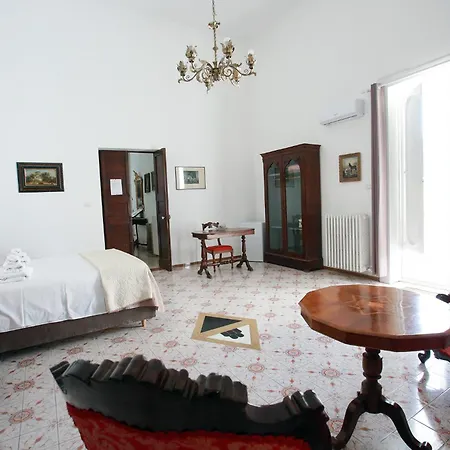 Palazzo Sambiasi