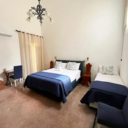 Palazzo Sambiasi 3*