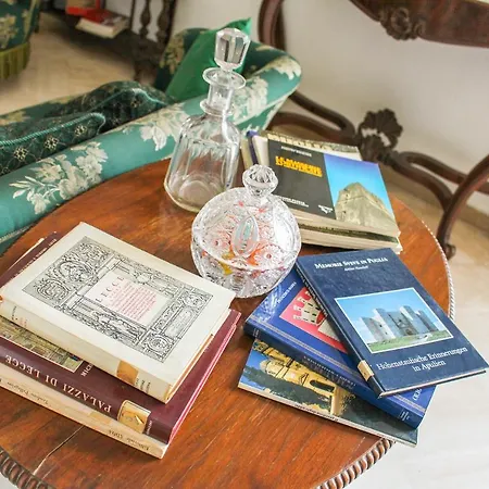Palazzo Sambiasi Bed and Breakfast
