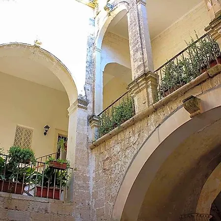 Panzió Palazzo Sambiasi Lecce
