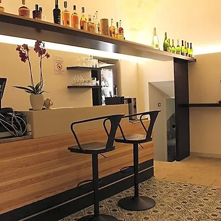 Palazzo Sambiasi 住宿加早餐酒店