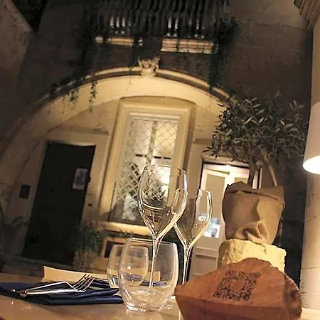 Palazzo Sambiasi Bed & Breakfast