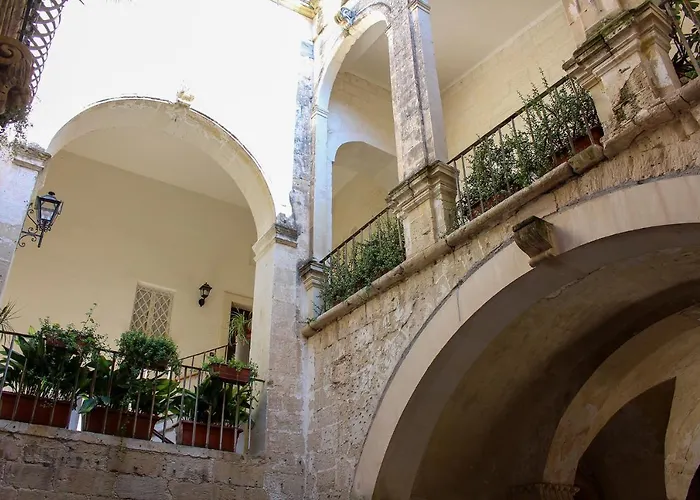 فندق مبيت وإفطار Palazzo Sambiasi 4*