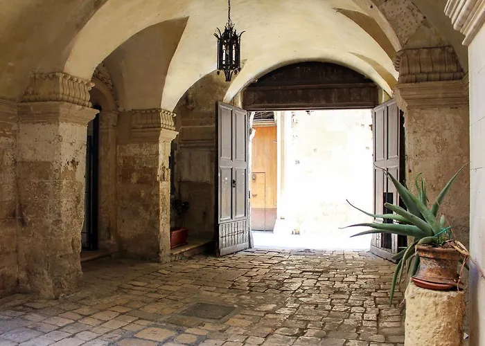 فندق مبيت وإفطار Palazzo Sambiasi 4*